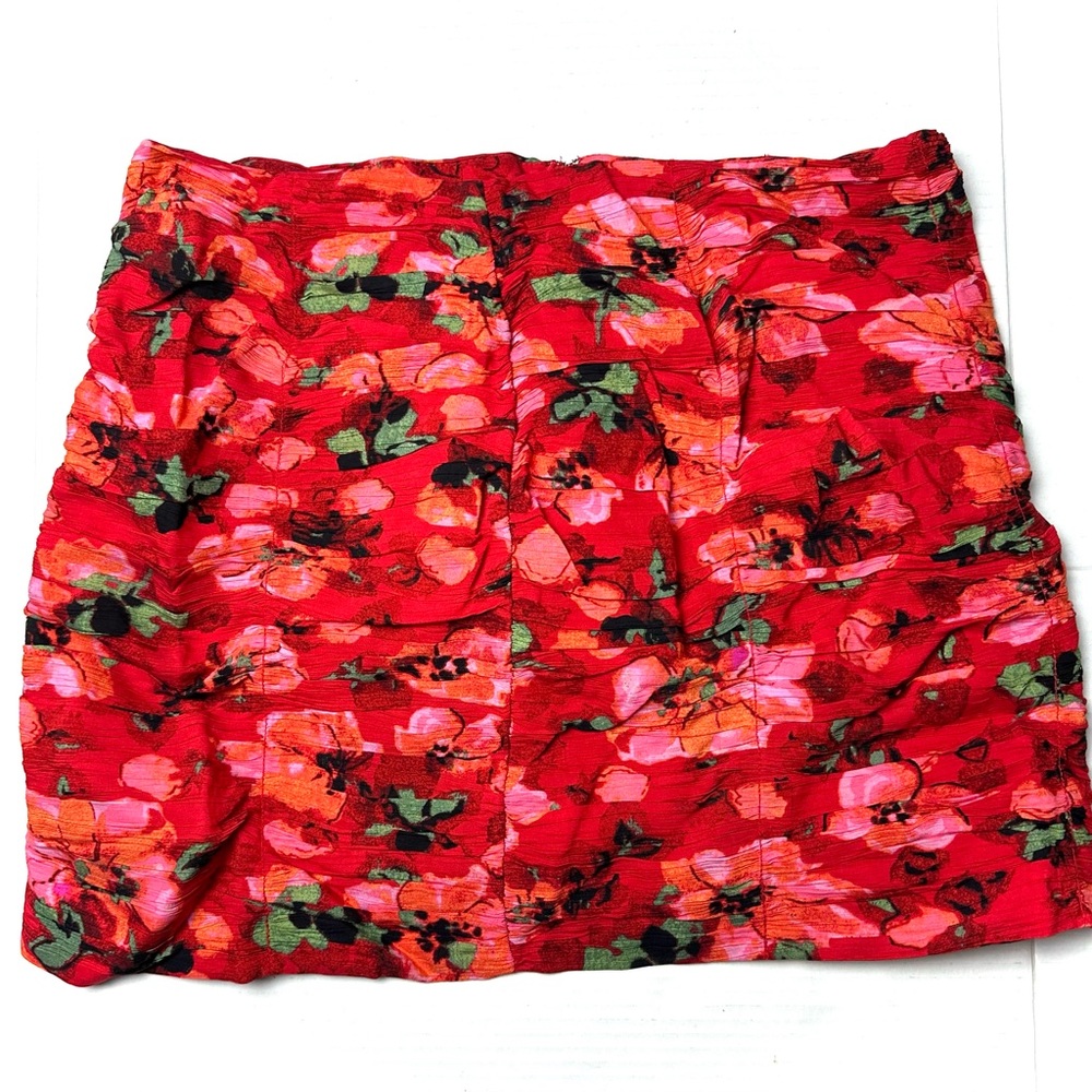 H&M Women’s 12 Mini Floral Skirt Scrunched Zip Red Colorful Lined Boho